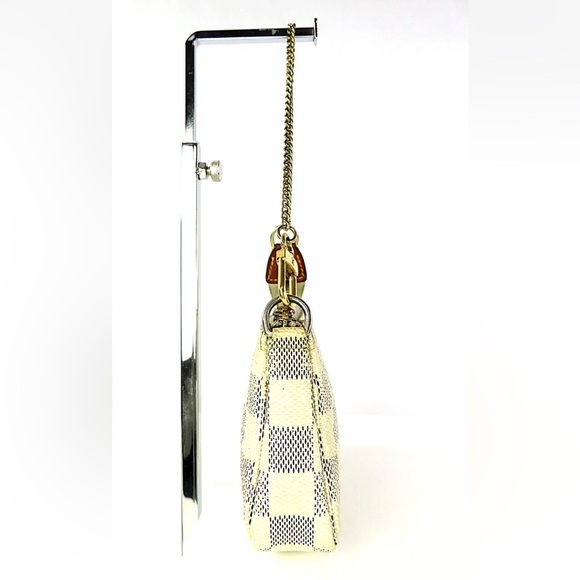 Louis Vuitton Cream and Gray Checkered Clutch - Picture 4 of 13